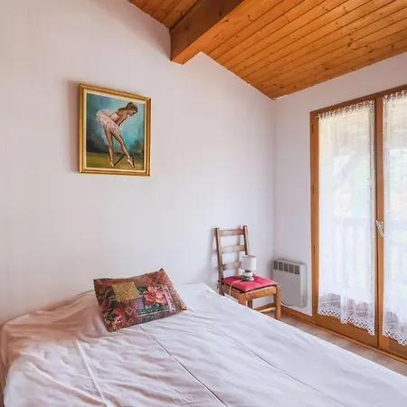 Bourg, Maison Pour 6 Personnes Avec Terrasse Et Jardin Villa *